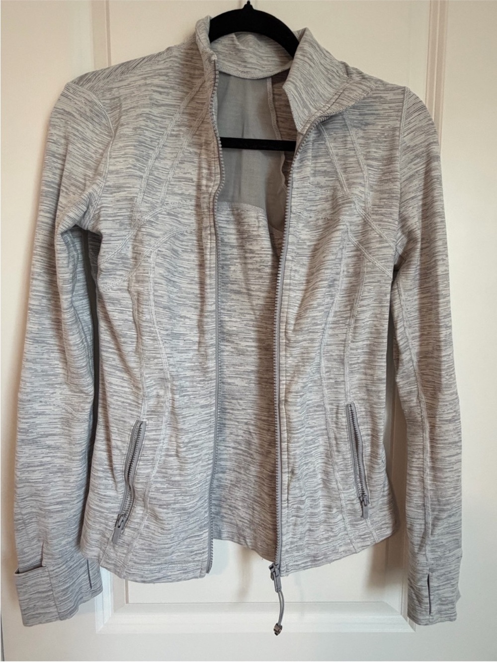 Lululemon- Light Gray Women’s Zip-Up Jacket size 6